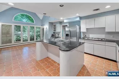 25 Ackerman Road, Saddle River, NJ 07458 - Photo 8