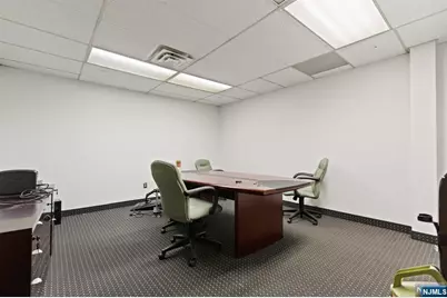 111 Galway Place, Teaneck Township, NJ 07666 - Photo 18