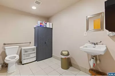 111 Galway Place, Teaneck Township, NJ 07666 - Photo 40