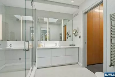 532 Winthrop Road, Teaneck Township, NJ 07666 - Photo 26