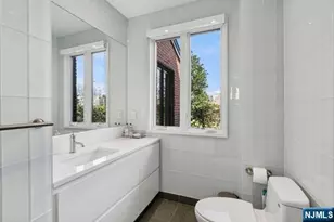 532 Winthrop Rd, Teaneck Township, NJ 07666 - Photo 10