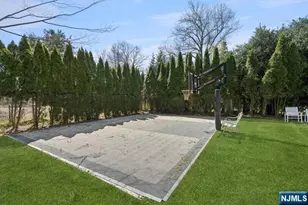 532 Winthrop Rd, Teaneck Township, NJ 07666 - Photo 34