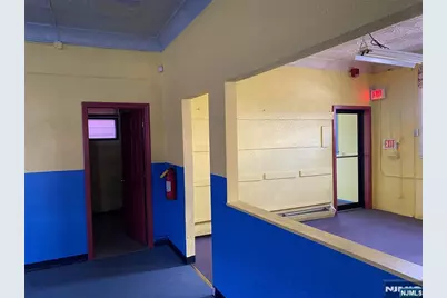 28 Glen Road, Rutherford, NJ 07070 - Photo 18