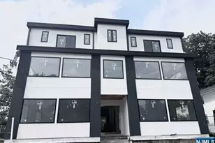 1079 Palisade Ave 1F, Fort Lee, NJ 07024 - Photo 1