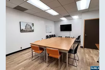 27 Bleeker Street 228 #228, Millburn, NJ 07041 - Photo 2
