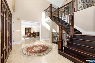 7 Orchard Ln, Old Tappan, NJ 07675 - Photo 4