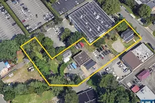 1 Conlon Ln, Tenafly, NJ 07670 - Photo 1