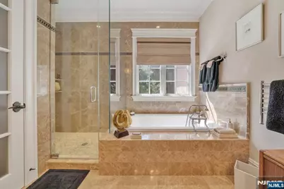 74 Roberts Road, Englewood Cliffs, NJ 07632 - Photo 20