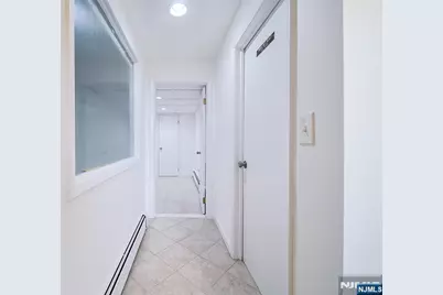 1331 Anderson Avenue Ff #FF, Fort Lee, NJ 07024 - Photo 12
