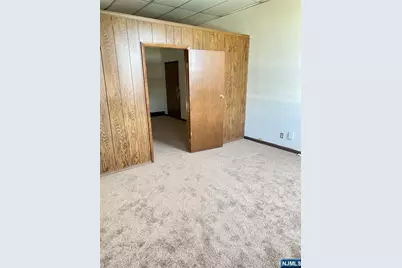 595 Broad Avenue, Ridgefield, NJ 07657 - Photo 2