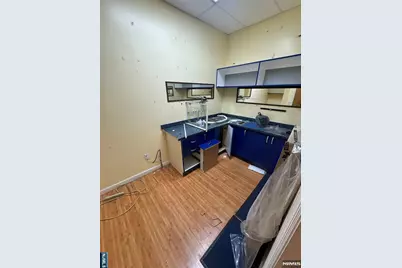 634 Anderson Avenue, Cliffside Park, NJ 07010 - Photo 18