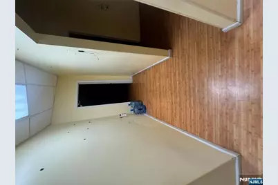 634 Anderson Avenue, Cliffside Park, NJ 07010 - Photo 6