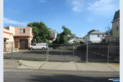 38 Plauderville Avenue, Garfield, NJ 07026 - Photo 2