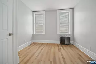 130 Wilkinson Ave, Jersey City, NJ 07305 - Photo 40