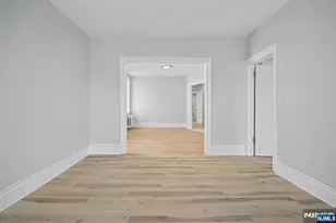 130 Wilkinson Ave, Jersey City, NJ 07305 - Photo 32