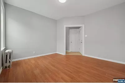 130 Wilkinson Avenue, Jersey City, NJ 07305 - Photo 8