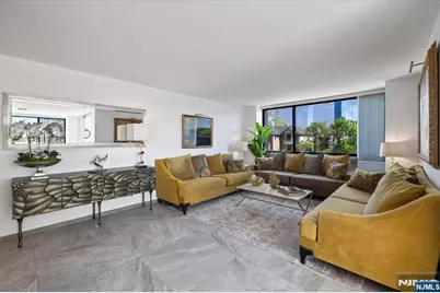 200 Old Palisade Road B #B, Fort Lee, NJ 07024 - Photo 4