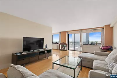 200 Old Palisade Road 21-J #21-J, Fort Lee, NJ 07024 - Photo 6