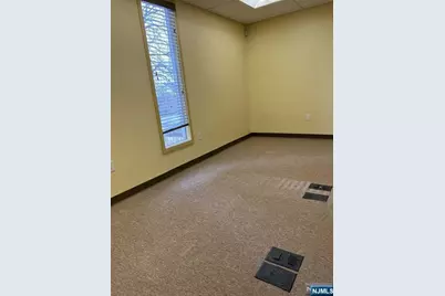 1555 Center Avenue C #C, Fort Lee, NJ 07024 - Photo 10