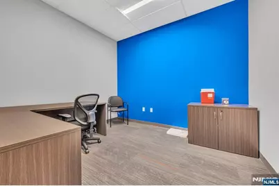 690 Kinderkamack Road 204 #204, Oradell, NJ 07649 - Photo 4