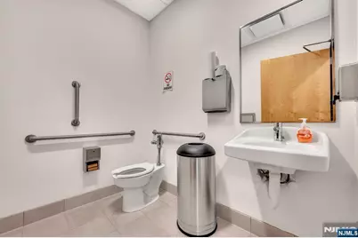 690 Kinderkamack Road 204 #204, Oradell, NJ 07649 - Photo 8