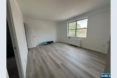 2077 Center Avenue 3F #3F, Fort Lee, NJ 07024 - Photo 12