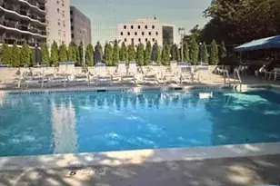 2077 Center Avenue 3F, Fort Lee, NJ 07024 - Photo 2