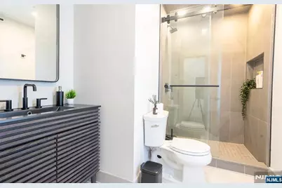 6115 Kennedy Boulevard, West New York, NJ 07093 - Photo 12