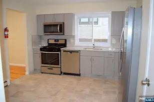 533 Roff Ave, Palisades Park, NJ 07650 - Photo 4