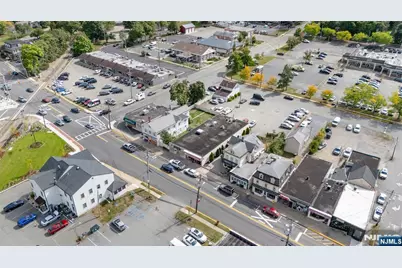 390 Ramapo Valley Road 1 #1, Oakland, NJ 07436 - Photo 16