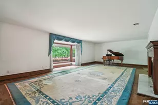 75 Woodcliff Lake Rd, Saddle River, NJ 07458 - Photo 6