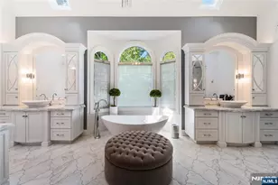 14 Stewart Ct, Old Tappan, NJ 07675 - Photo 20