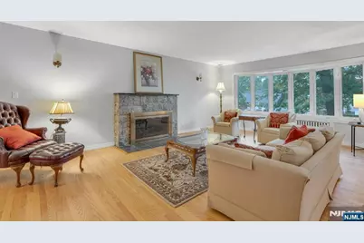 1082 Palisade Avenue, Fort Lee, NJ 07024 - Photo 4