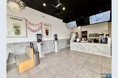 700 Plaza, Secaucus, NJ 07094 - Photo 2