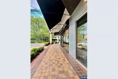 700 Plaza, Secaucus, NJ 07094 - Photo 14
