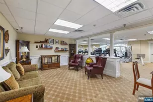 175 Rochelle Ave 321, Rochelle Park Township, NJ 07662 - Photo 4