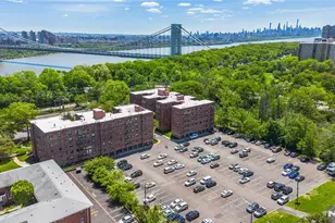 2333 Hudson Terrace A4, Fort Lee, NJ 07024 - Photo 4