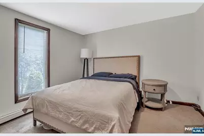 77 Myrtle Avenue, Allendale, NJ 07401 - Photo 12