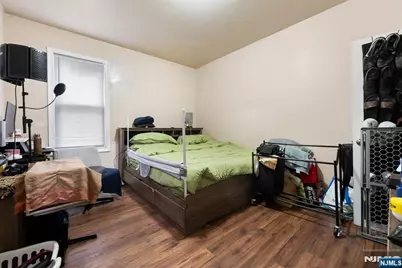 78 Willoughby Street, Newark, NJ 07112 - Photo 8