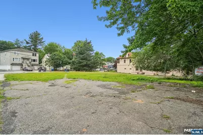 201 Englewood Avenue, Englewood, NJ 07631 - Photo 12