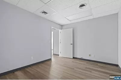 175 Cedar Lane, Teaneck Township, NJ 07666 - Photo 12