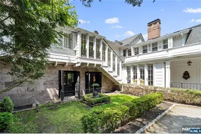 9 E Saddle River Road, Saddle River, NJ 07458 - Photo 2