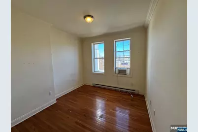 372 Communipaw Avenue 4 #4, Jersey City, NJ 07304 - Photo 10