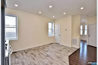 183 Bergen Turnpike, Ridgefield Park, NJ 07660 - Photo 6