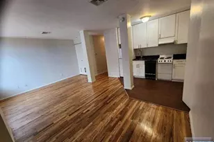 840 River Road 104, Edgewater, NJ 07020 - Photo 4