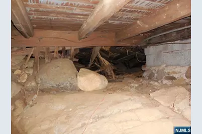 45 Buena Vista Way, Bloomingdale, NJ 07403 - Photo 18