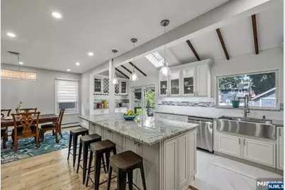 1268 Longfellow Avenue, Teaneck Township, NJ 07666 - Photo 12