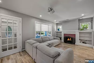1268 Longfellow Avenue, Teaneck Township, NJ 07666 - Photo 6