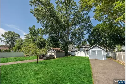 1268 Longfellow Avenue, Teaneck Township, NJ 07666 - Photo 28
