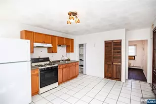 50 Westervelt Ave 1, Hawthorne, NJ 07506 - Photo 6